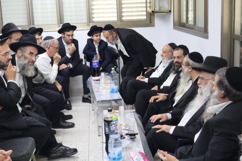 באדיבות המצלם