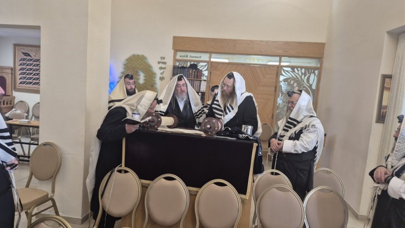 באדיבות המצלם