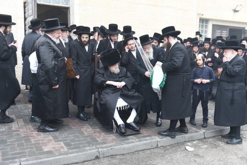 אנשיל בעק וא.מ.ש