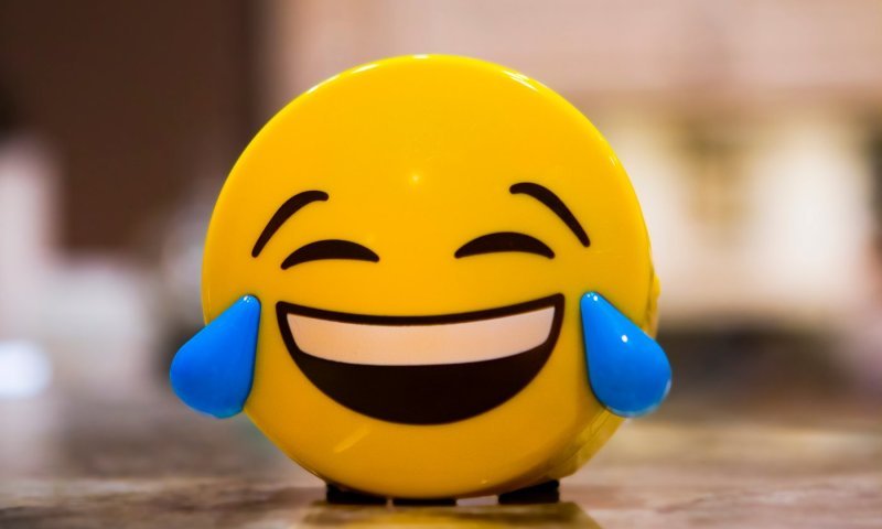 משעשע: בין הפסקת האש למימונה &ndash; כל הבדיחות שרצו ברשת