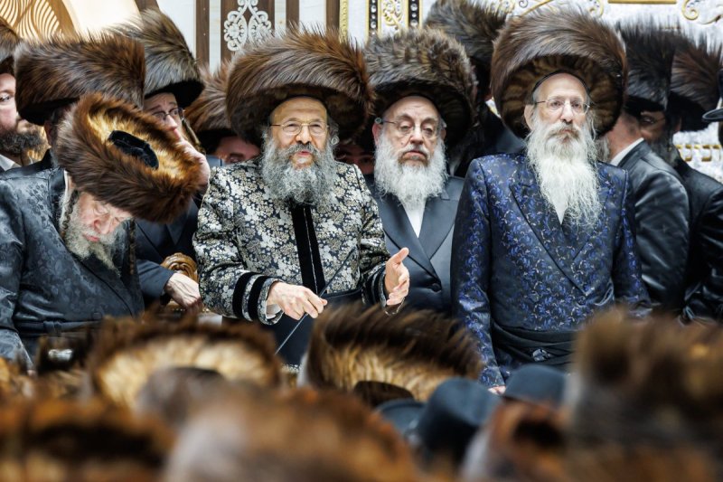 האחים לאנטשעווסקי ואייזיק ג.