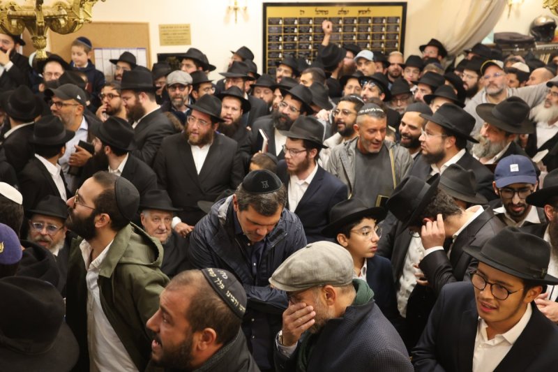 מרדכי לובעצקי