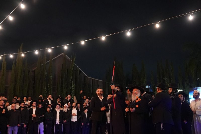 באדיבות המצלם