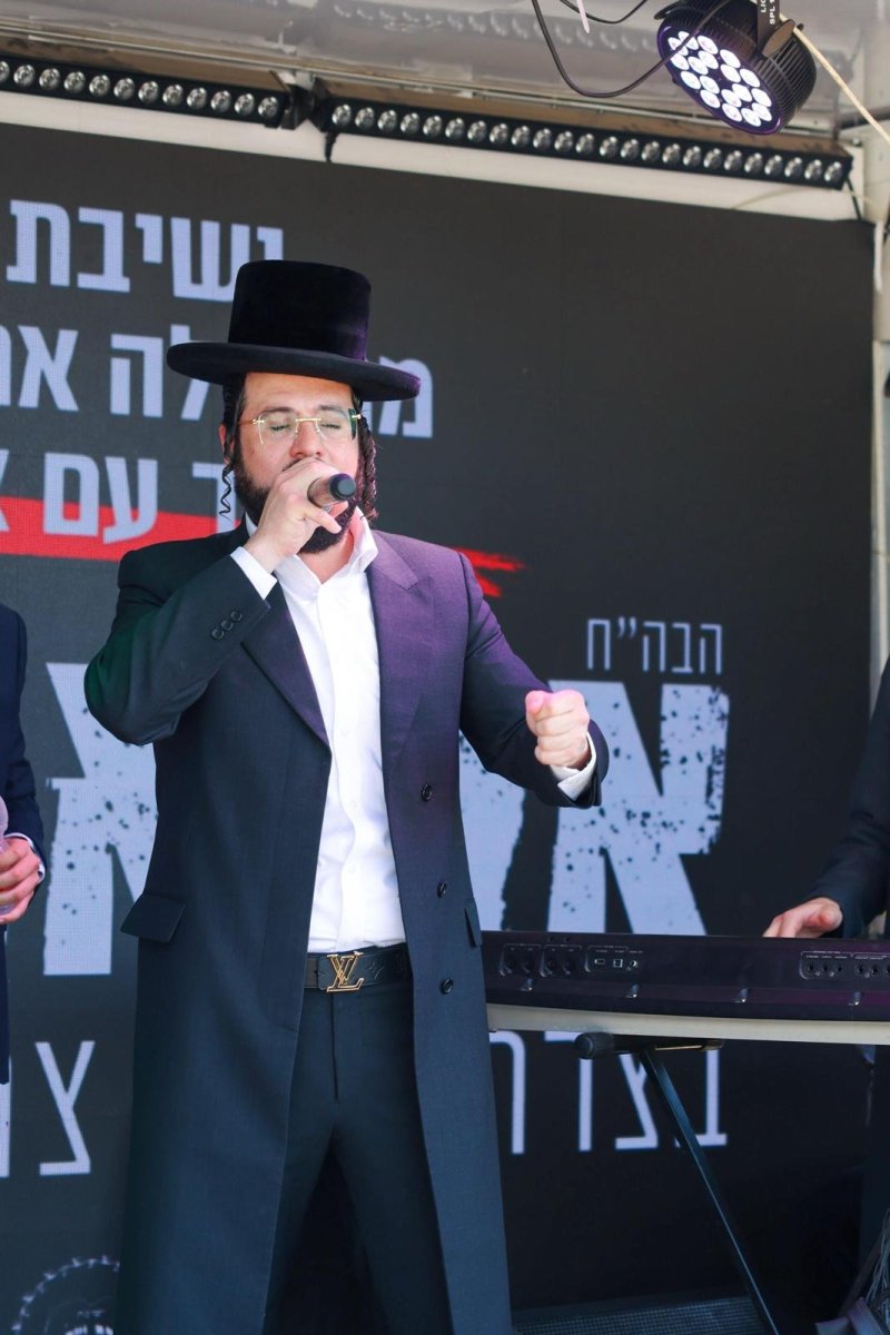 דניאל נפוסי