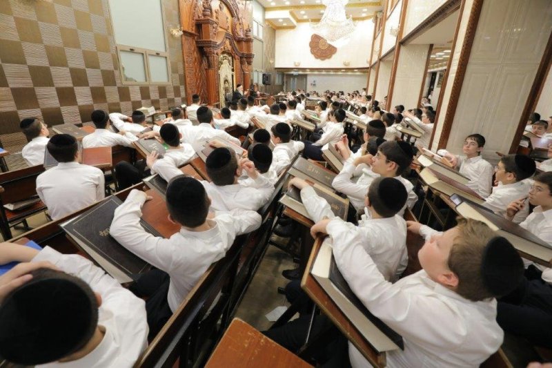 באדיבות המצלם