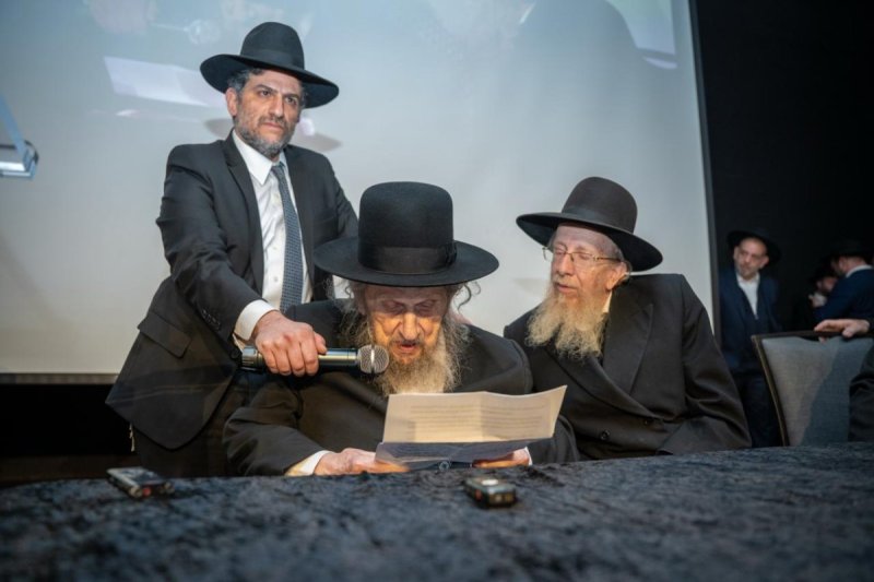 דניאל נפוסי ומאיר זלזניק