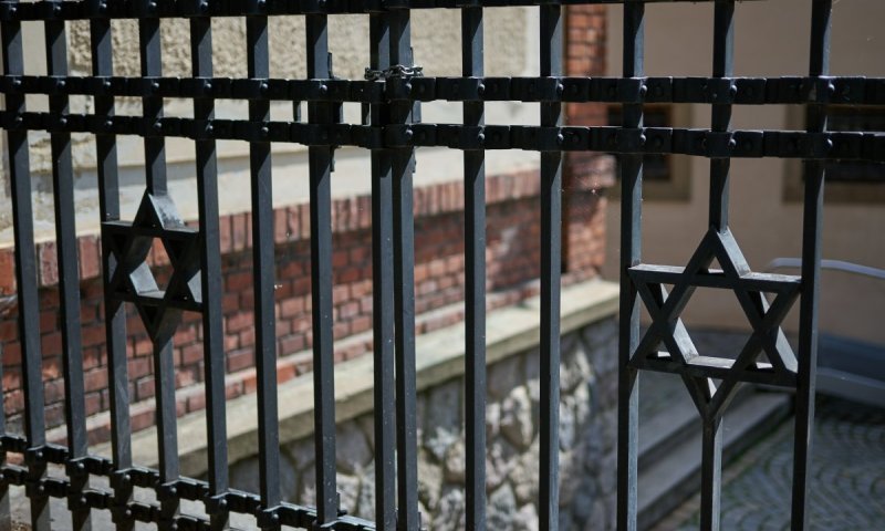 ביהמ"ש לזכויות אדם דחה הסרת תבליט אנטישמי בגרמניה
