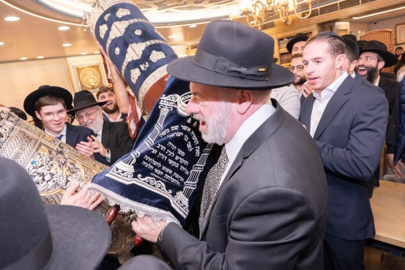 באדיבות המצלם