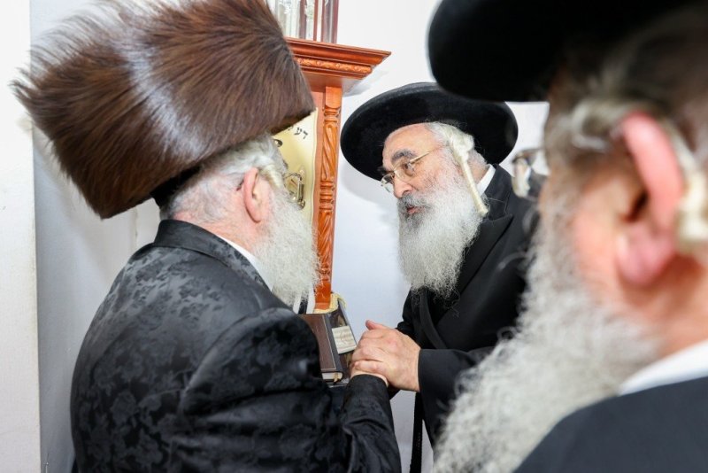 באדיבות המצלם