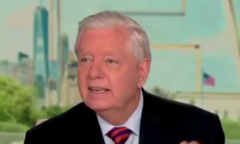 הסנאטור לינדזי גרהאם המליץ לטראמפ: "להשתלט על האי ח'ארג' ולמוטט את הכלכלה האיראנית"