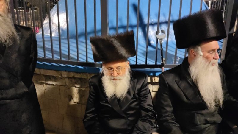 באדיבות המצלם