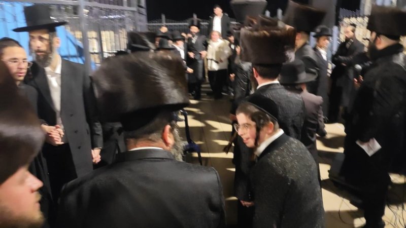 באדיבות המצלם