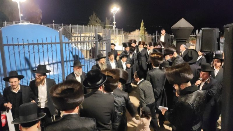 באדיבות המצלם