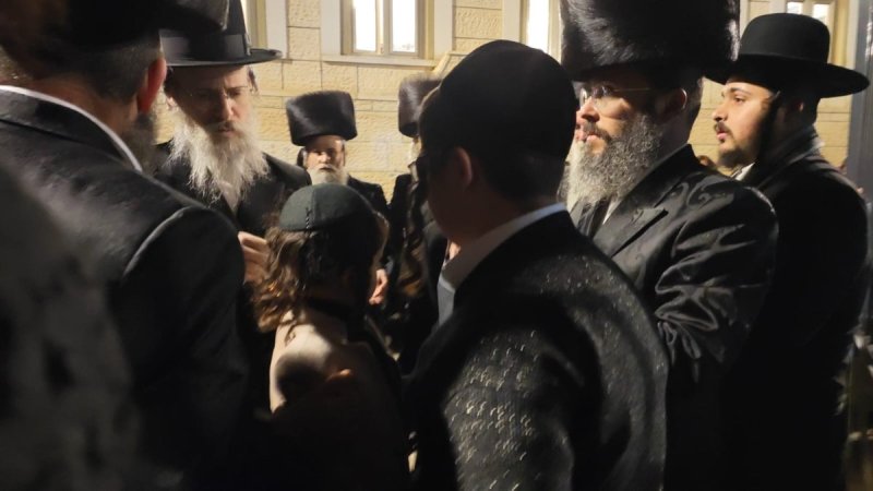 באדיבות המצלם