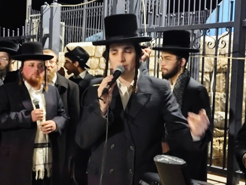 באדיבות המצלם