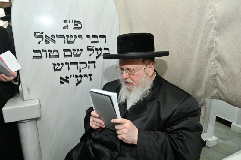 באדיבות המצלם