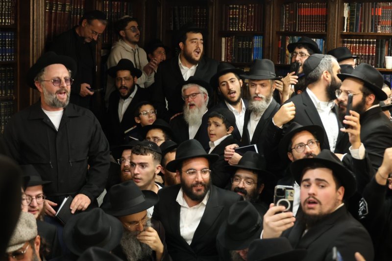 מרדכי לובעצקי