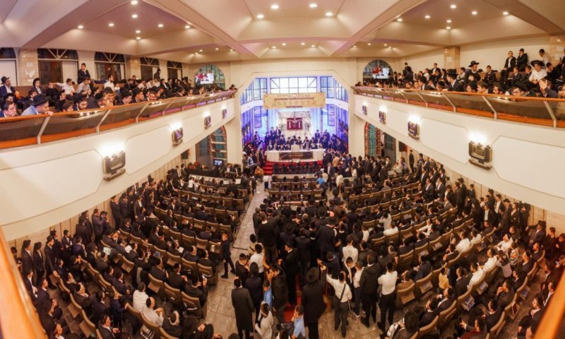 רבבות בבואנוס איירס: קבלת הפנים ההיסטורית לגדולי ישראל בארגנטינה