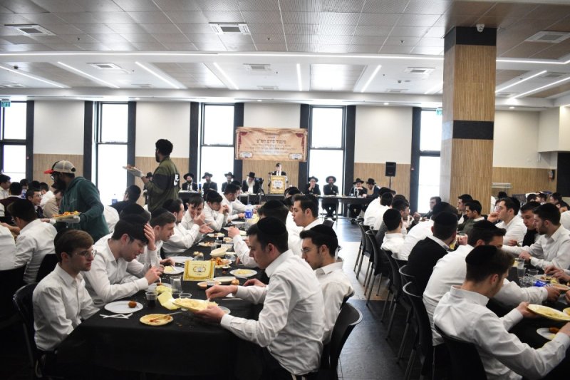 באדיבות המצלם