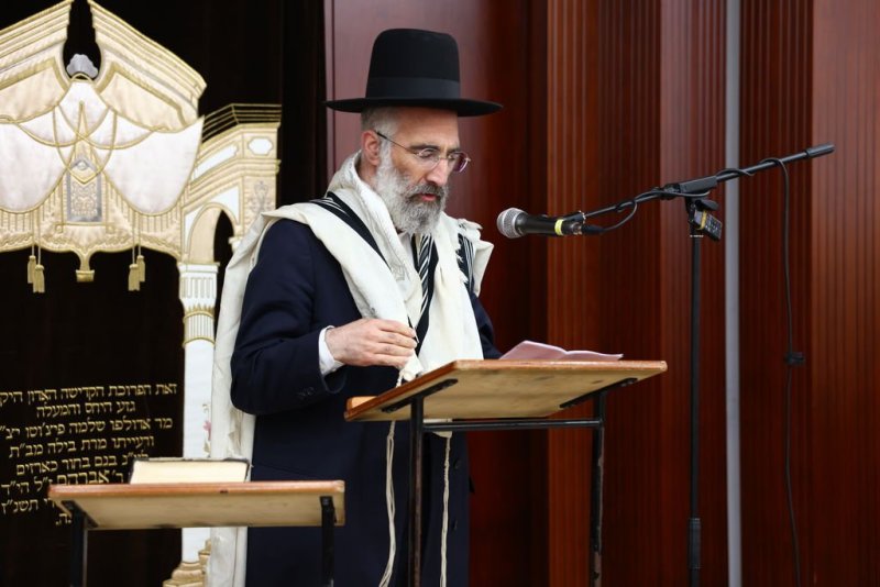 באדיבות המצלם