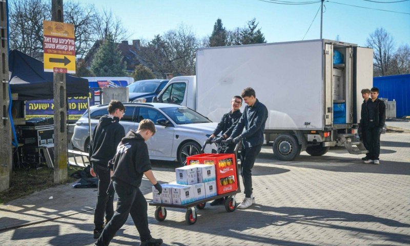 למרות המלחמה: הכנות שיא בליז'ענסק להילולא הגדולה | צפו בגלריה