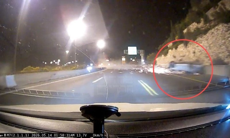 תיעוד דרמטי: רכב עף מהנתיב הנגדי והתהפך בעוצמה בעליות של ירושלים