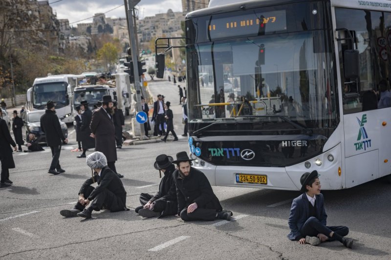 חיים גולדברג, פלאש 90