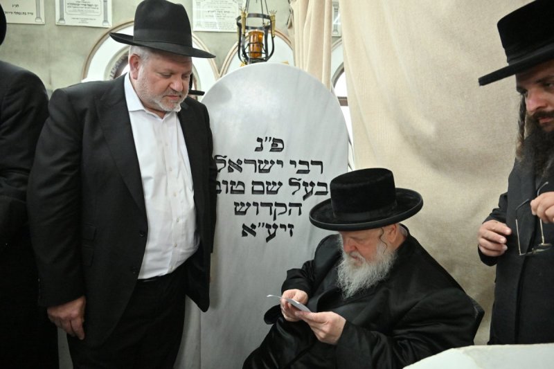 באדיבות המצלם