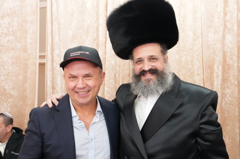 באדיבות המצלם
