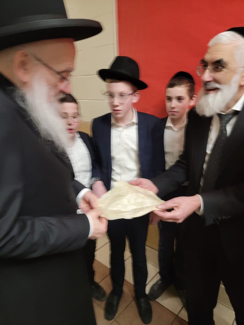 באדיבות המצלם