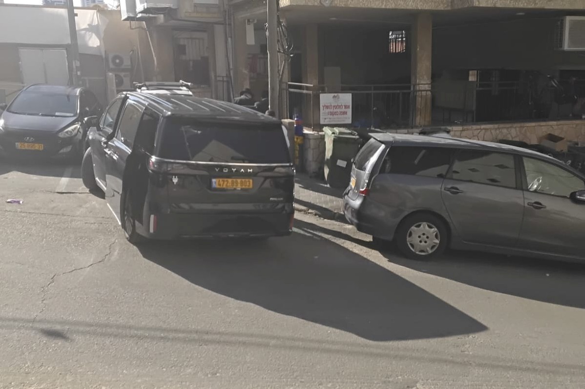 באדיבות המצלם