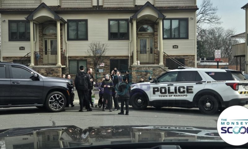 צפו בתיעוד: עובד שירות הדואר תקף ילד חרדי בן 4