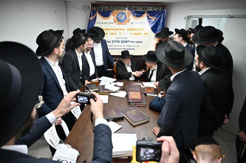 באדיבות המצלם