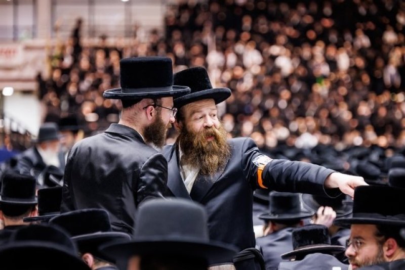 האחים לאנטשעווסקי, יוסי גולדברגר, אברומי בלום