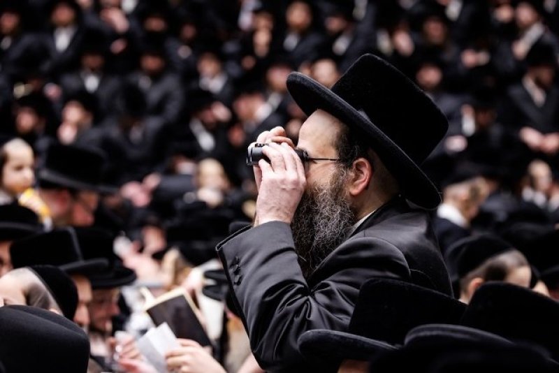 האחים לאנטשעווסקי, יוסי גולדברגר, אברומי בלום