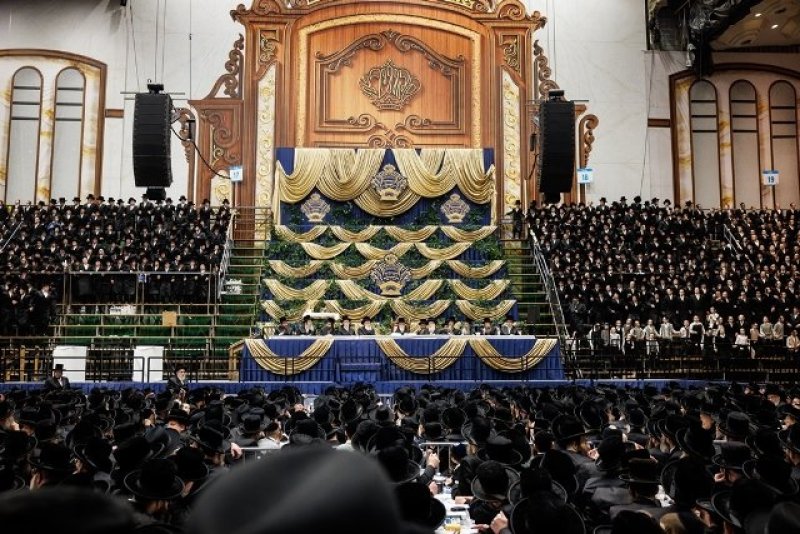 האחים לאנטשעווסקי, יוסי גולדברגר, אברומי בלום