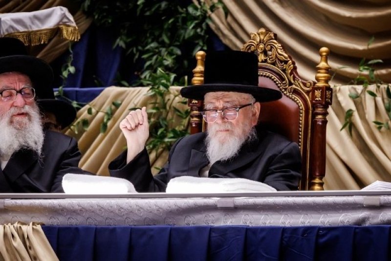האחים לאנטשעווסקי, יוסי גולדברגר, אברומי בלום