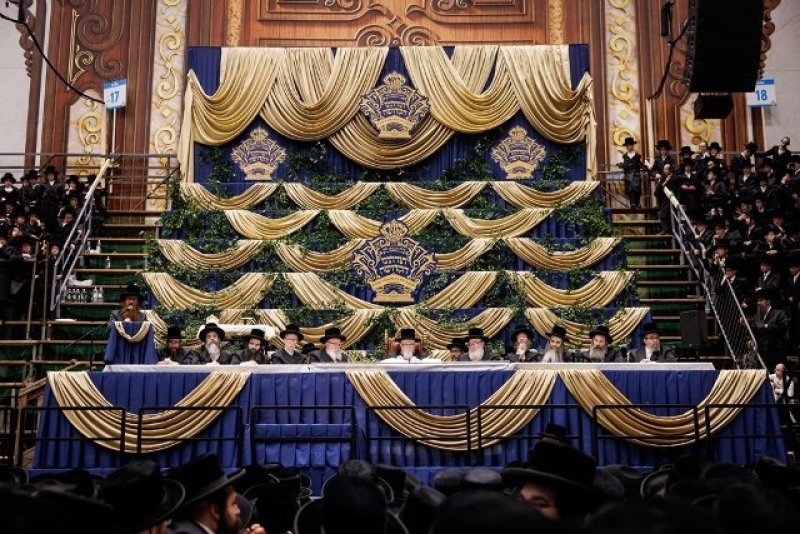 האחים לאנטשעווסקי, יוסי גולדברגר, אברומי בלום