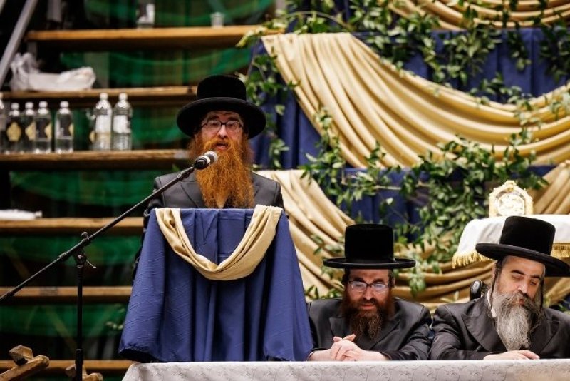 האחים לאנטשעווסקי, יוסי גולדברגר, אברומי בלום