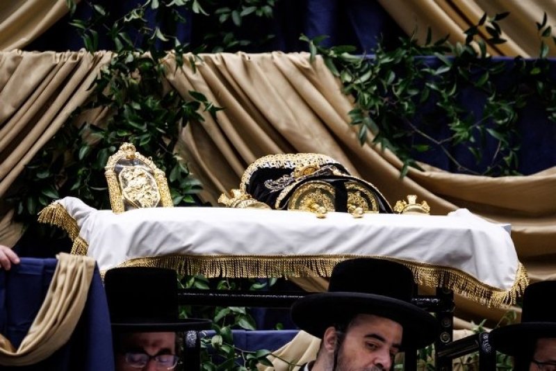 האחים לאנטשעווסקי, יוסי גולדברגר, אברומי בלום