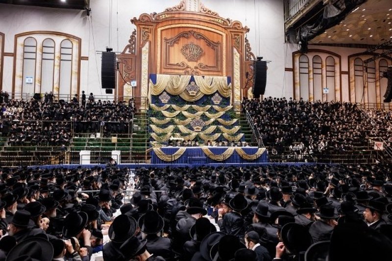 האחים לאנטשעווסקי, יוסי גולדברגר, אברומי בלום