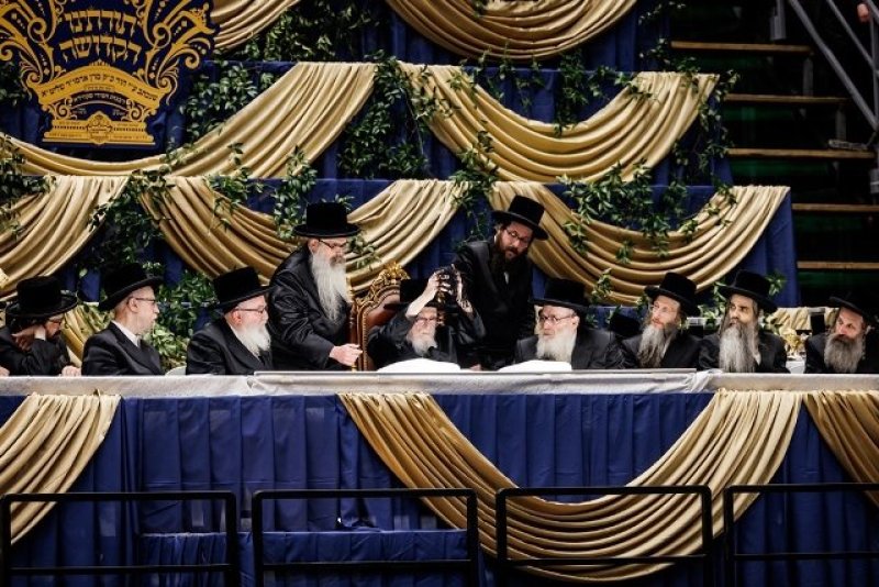 האחים לאנטשעווסקי, יוסי גולדברגר, אברומי בלום