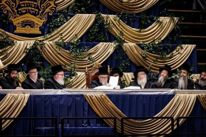 האחים לאנטשעווסקי, יוסי גולדברגר, אברומי בלום