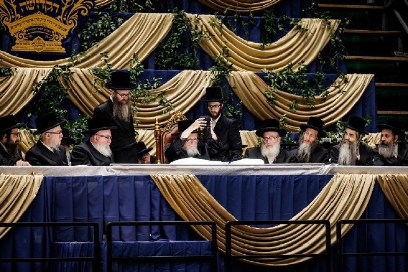 האחים לאנטשעווסקי, יוסי גולדברגר, אברומי בלום