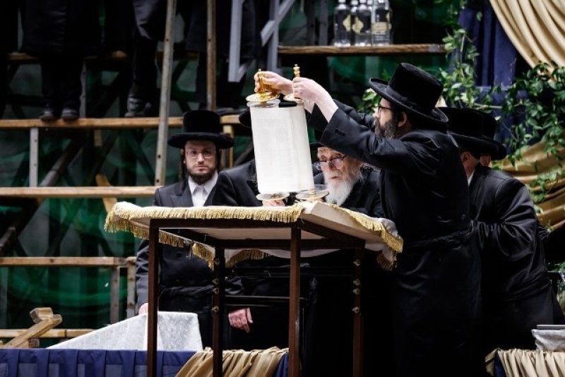 האחים לאנטשעווסקי, יוסי גולדברגר, אברומי בלום