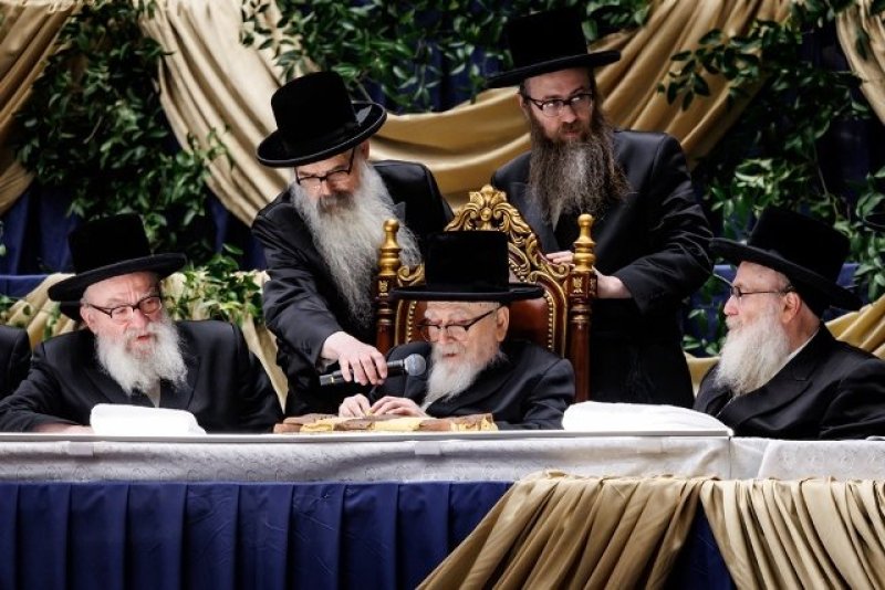 האחים לאנטשעווסקי, יוסי גולדברגר, אברומי בלום