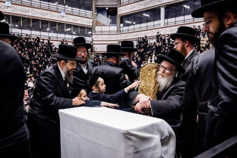 האחים לאנטשעווסקי, יוסי גולדברגר, אברומי בלום