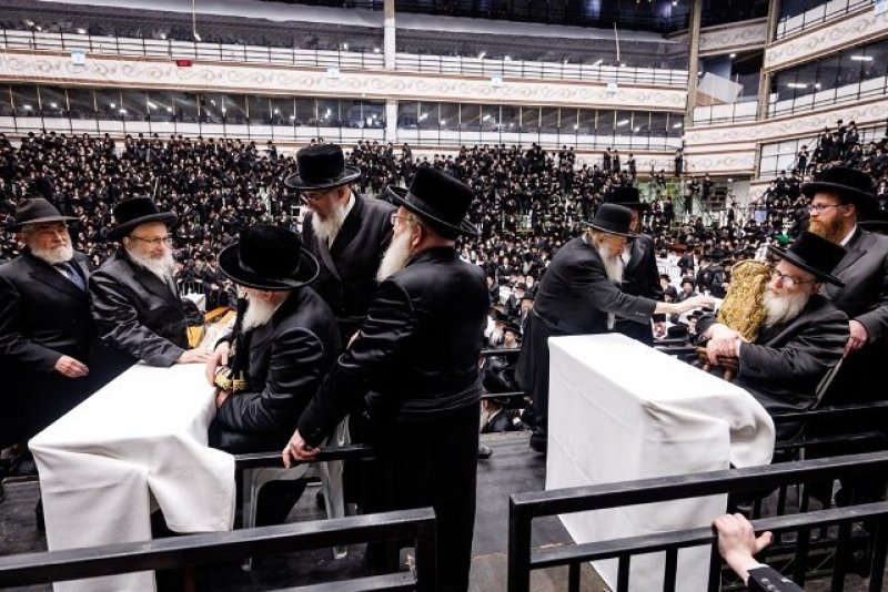 האחים לאנטשעווסקי, יוסי גולדברגר, אברומי בלום