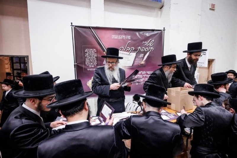 האחים לאנטשעווסקי, יוסי גולדברגר, אברומי בלום