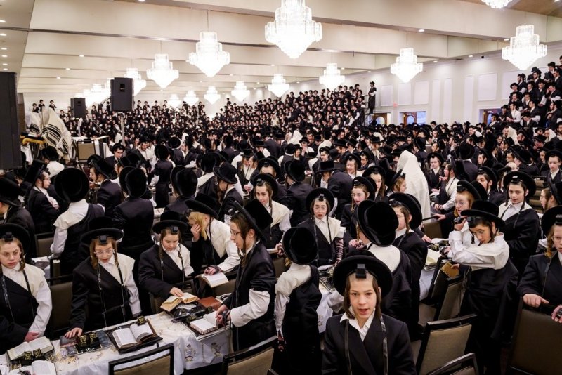 האחים לאנטשעווסקי, יוסי גולדברגר, אברומי בלום